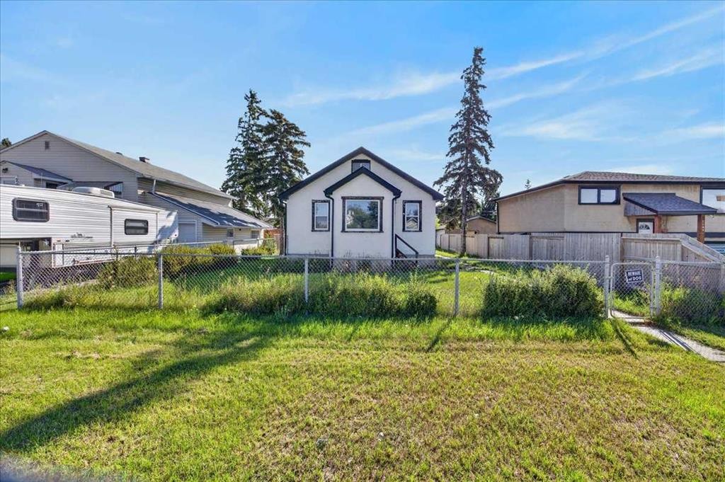 7438 Ogden Road Se, Calgary, AB