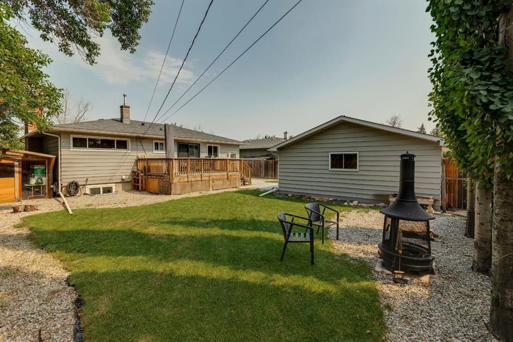 4927 10 Avenue Sw, Calgary, AB - Outdoor With Deck Patio Veranda With Exterior