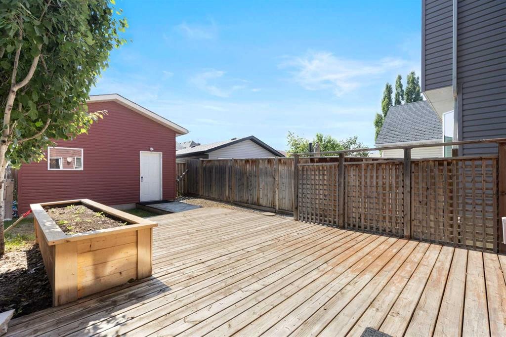 17 Auburn Bay View Se, Calgary, AB - Outdoor With Deck Patio Veranda With Exterior