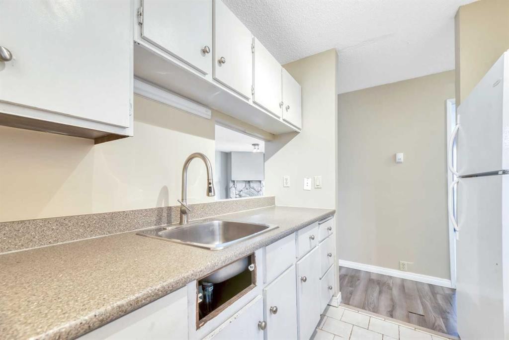 111-10120 Brookpark Boulevard Sw, Calgary, AB
