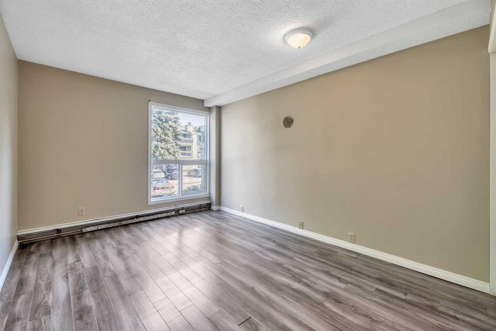 111-10120 Brookpark Boulevard Sw, Calgary, AB
