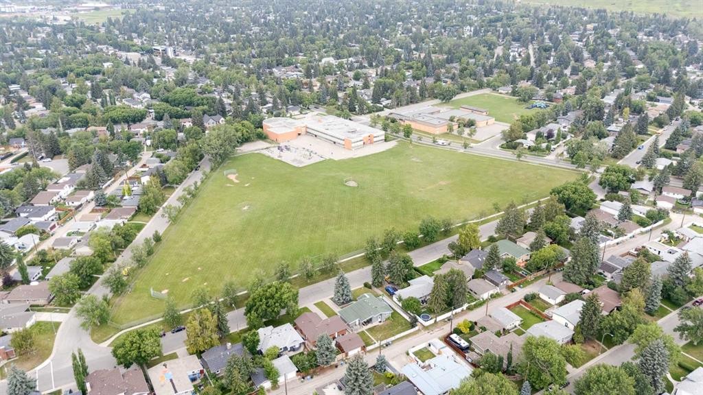 2836 Brentwood Boulevard Nw, Calgary, AB