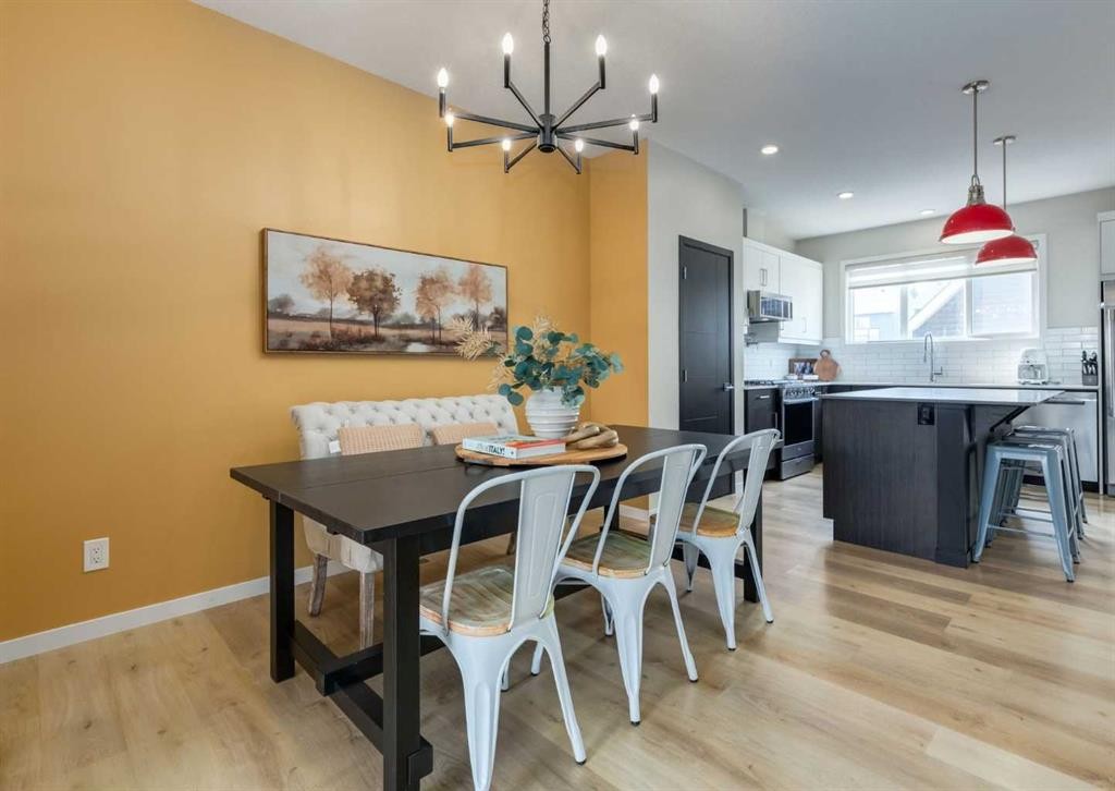 71 Seton Gardens Se, Calgary, AB - Indoor Photo Showing Dining Room