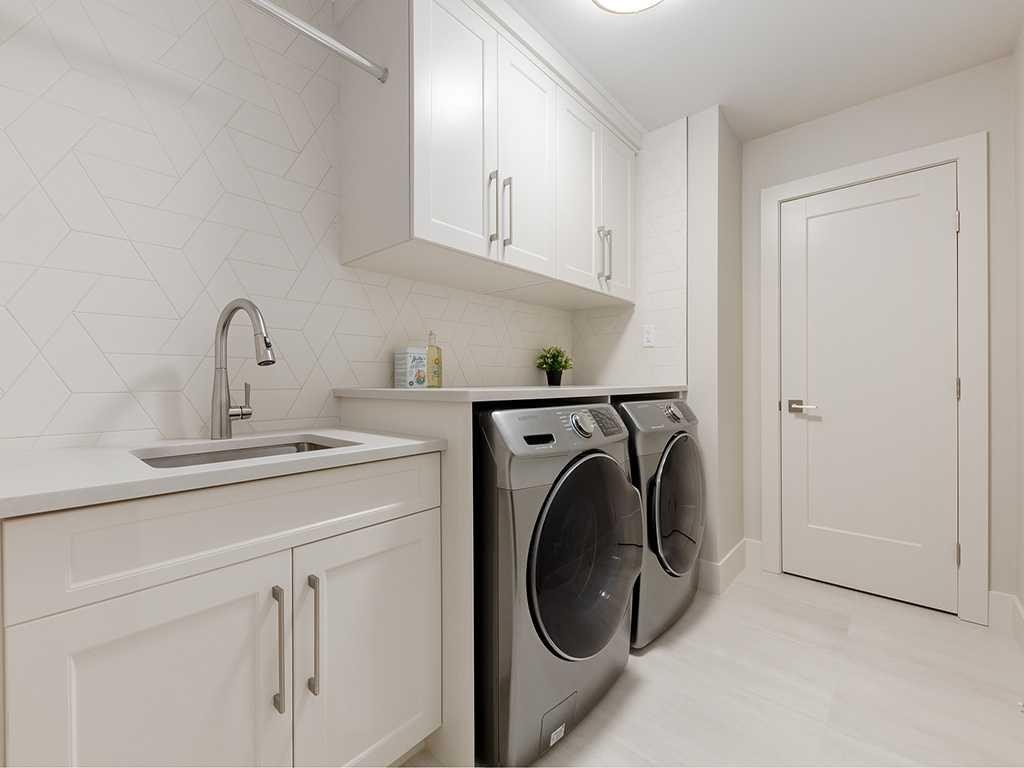 3308 Rutland Road Sw, Calgary, AB - Indoor Photo Showing Laundry Room