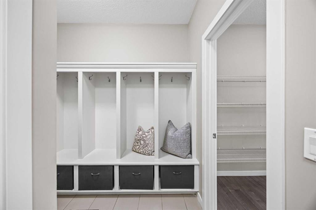 29 Aspen Summit Point Sw, Calgary, AB - Indoor