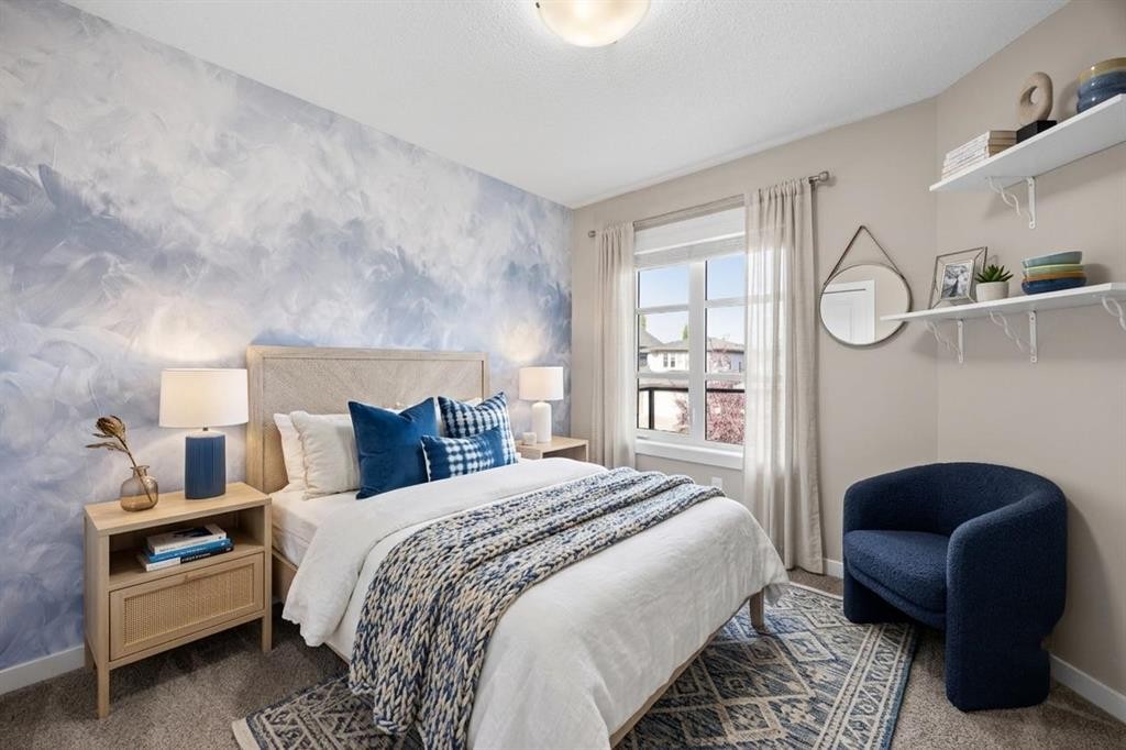 29 Aspen Summit Point Sw, Calgary, AB - Indoor Photo Showing Bedroom