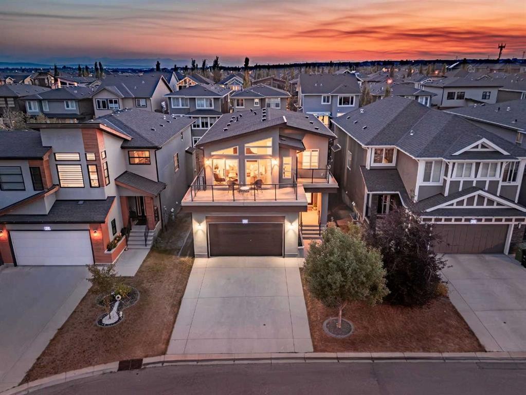 29 Aspen Summit Point Sw, Calgary, AB - Outdoor With Balcony With Facade