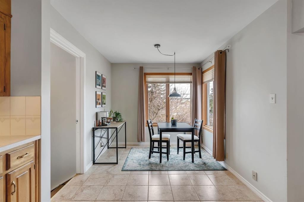 254 Hendon Drive Nw, Calgary, AB - Indoor