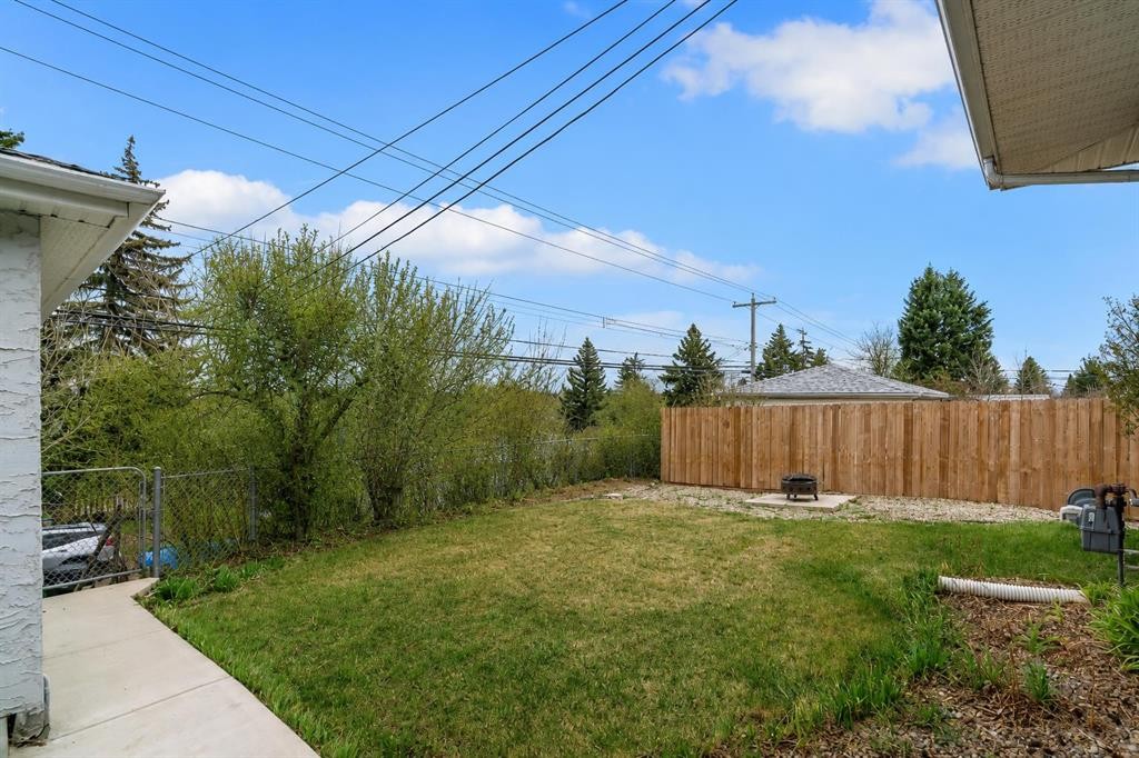 254 Hendon Drive Nw, Calgary, AB - Outdoor