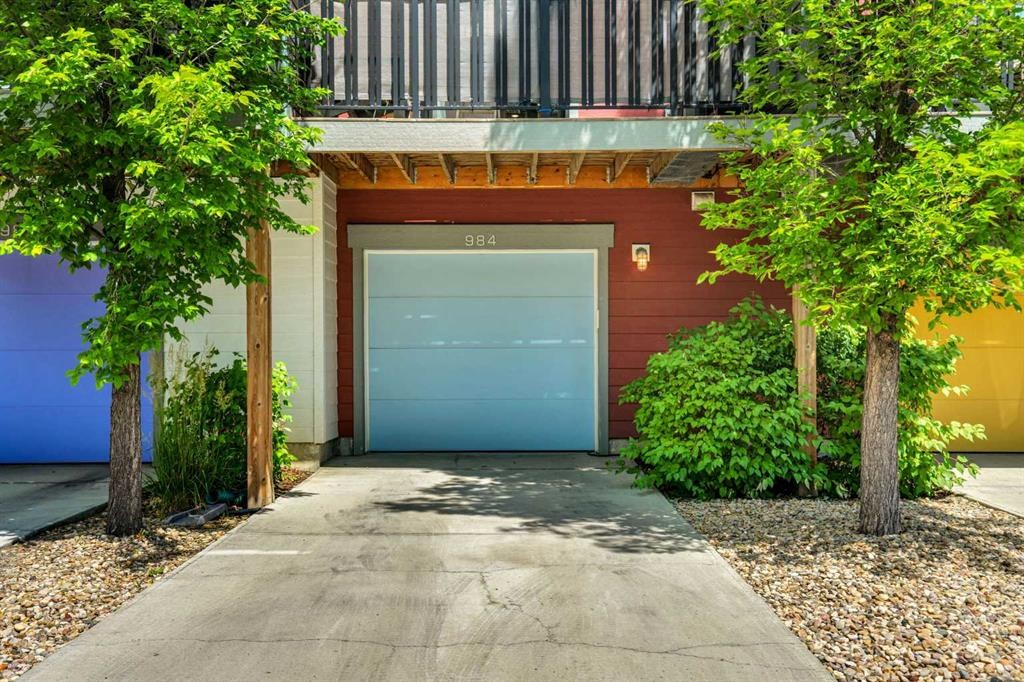984 Walden Drive Se, Calgary, AB - Outdoor