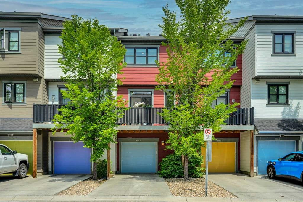 984 Walden Drive Se, Calgary, AB - Outdoor With Facade