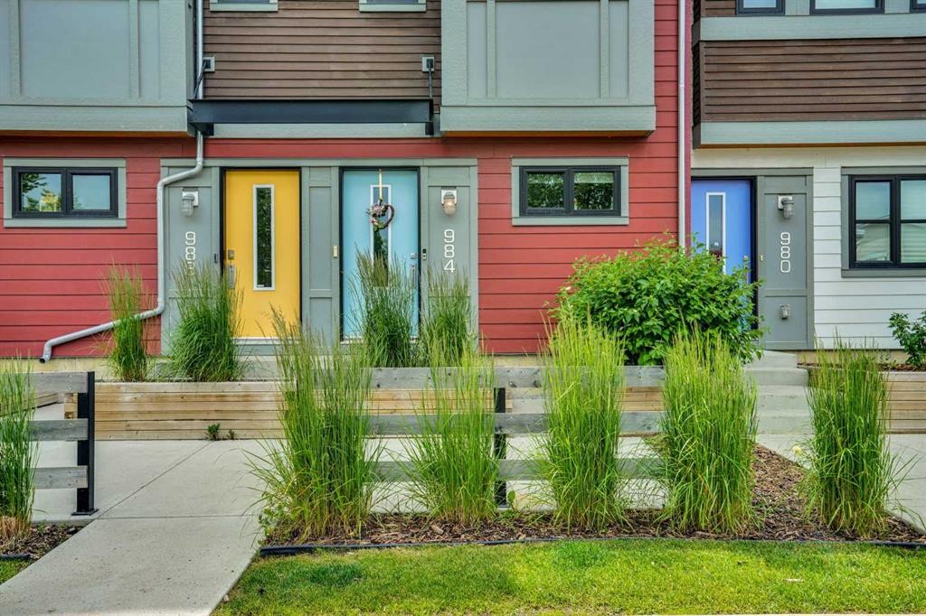 984 Walden Drive Se, Calgary, AB - Outdoor