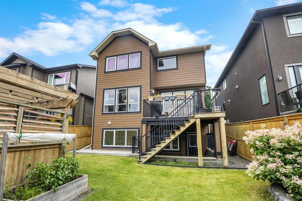 183 Aspen Acres Manor Sw, Calgary, AB - Outdoor With Deck Patio Veranda