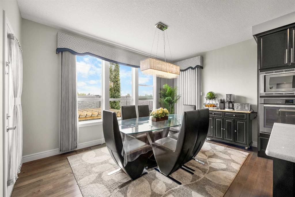 183 Aspen Acres Manor Sw, Calgary, AB - Indoor Photo Showing Dining Room