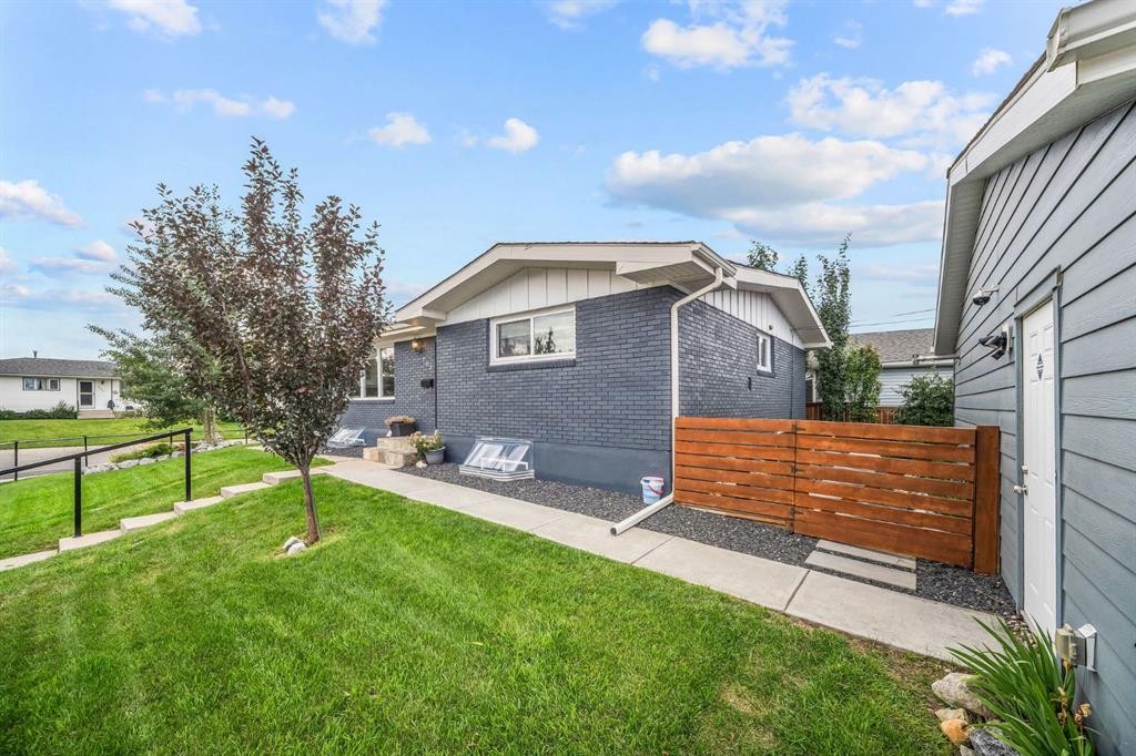 703 Millar Road Ne, Calgary, AB - Outdoor With Exterior