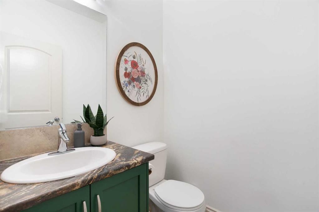1153 Kingston Crescent Se, Airdrie, AB - Indoor Photo Showing Bathroom