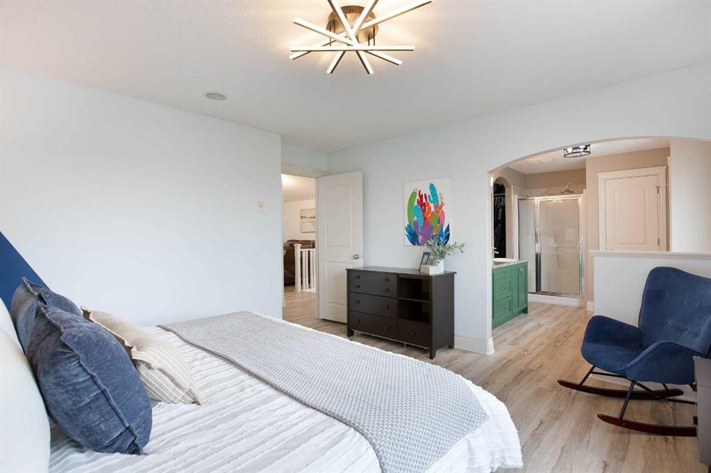 1153 Kingston Crescent Se, Airdrie, AB - Indoor Photo Showing Bedroom