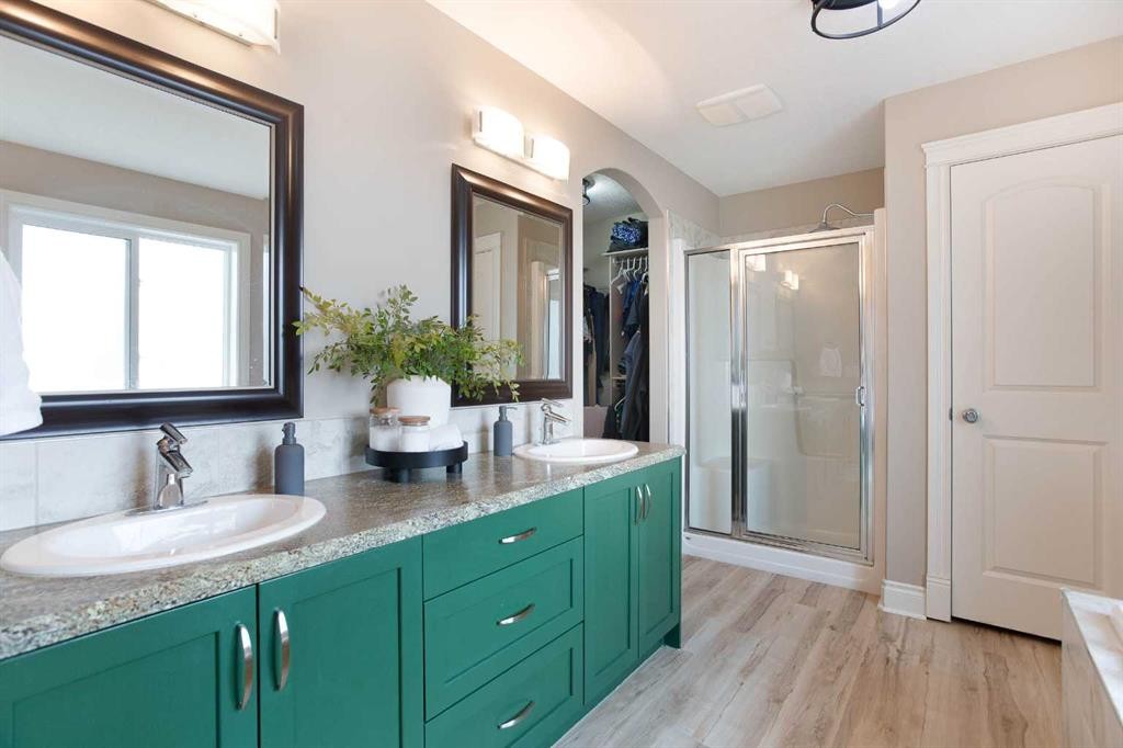 1153 Kingston Crescent Se, Airdrie, AB - Indoor Photo Showing Bathroom