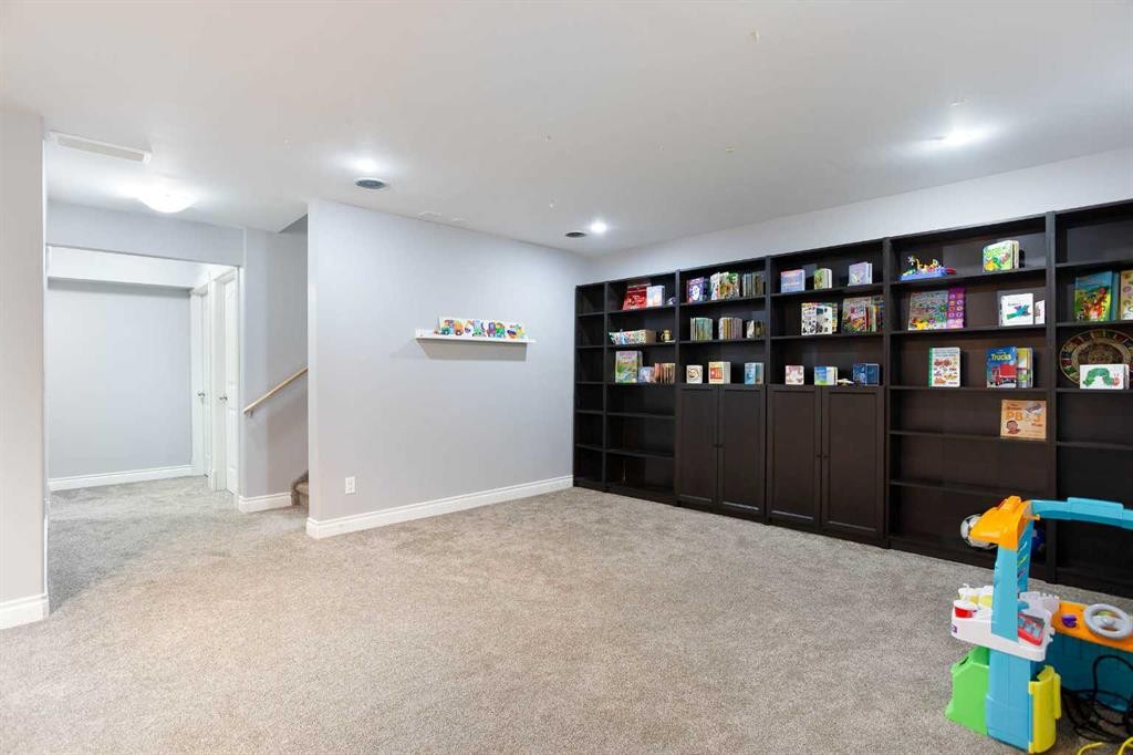 1153 Kingston Crescent Se, Airdrie, AB - Indoor