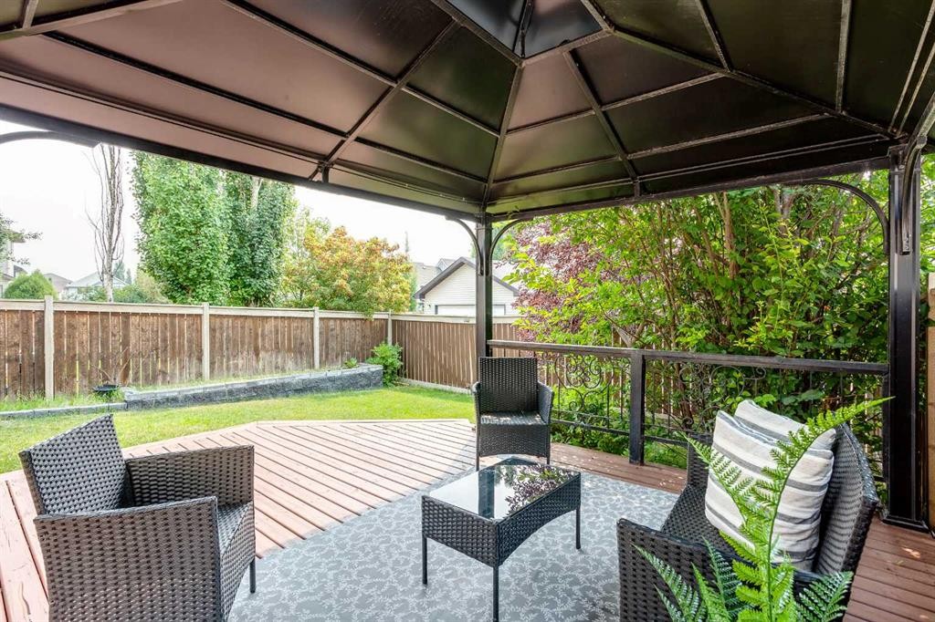 1153 Kingston Crescent Se, Airdrie, AB - Outdoor With Deck Patio Veranda With Exterior