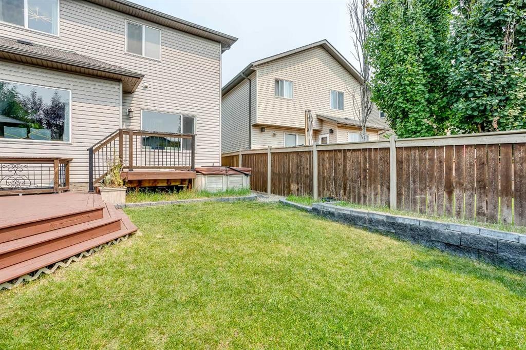 1153 Kingston Crescent Se, Airdrie, AB - Outdoor With Deck Patio Veranda