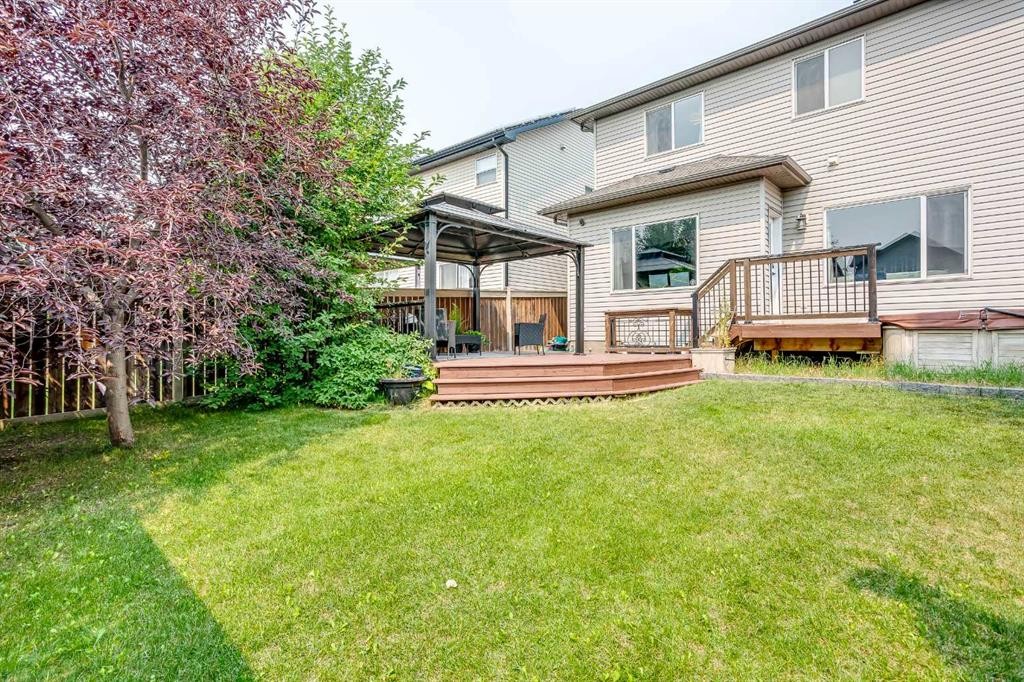1153 Kingston Crescent Se, Airdrie, AB - Outdoor With Deck Patio Veranda