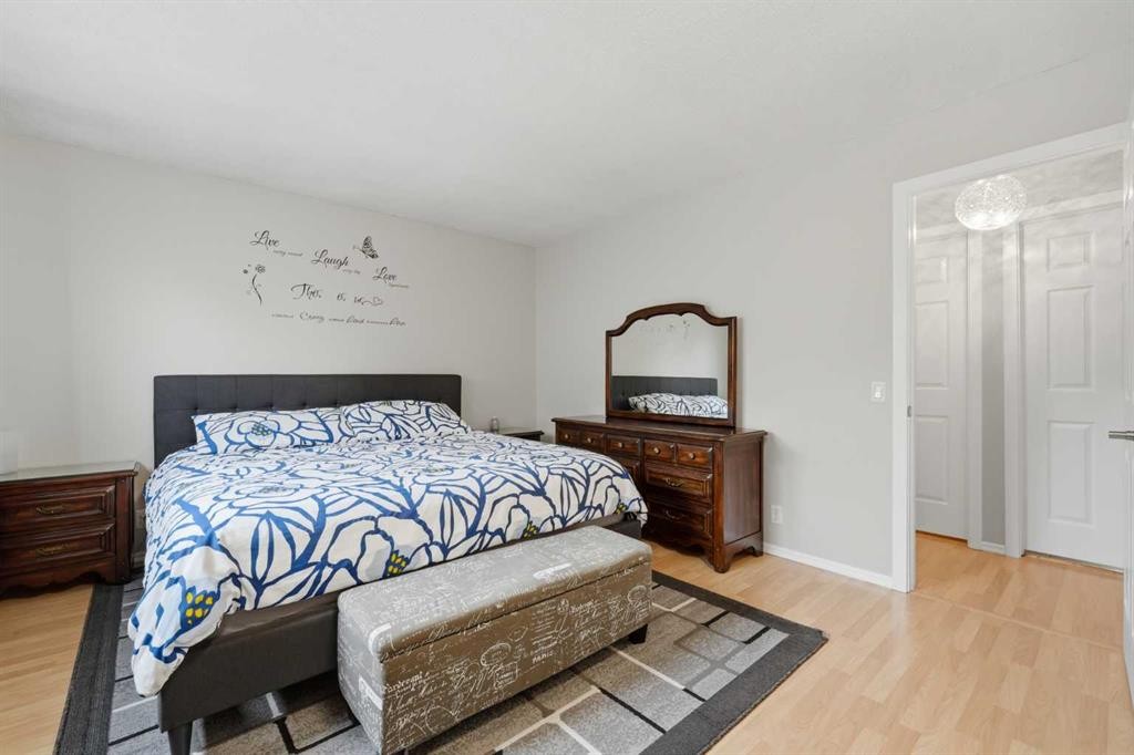 32 Beddington Rise Ne, Calgary, AB - Indoor Photo Showing Bedroom