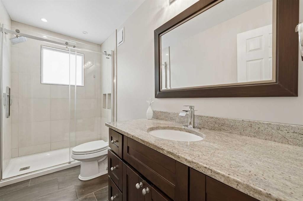 32 Beddington Rise Ne, Calgary, AB - Indoor Photo Showing Bathroom