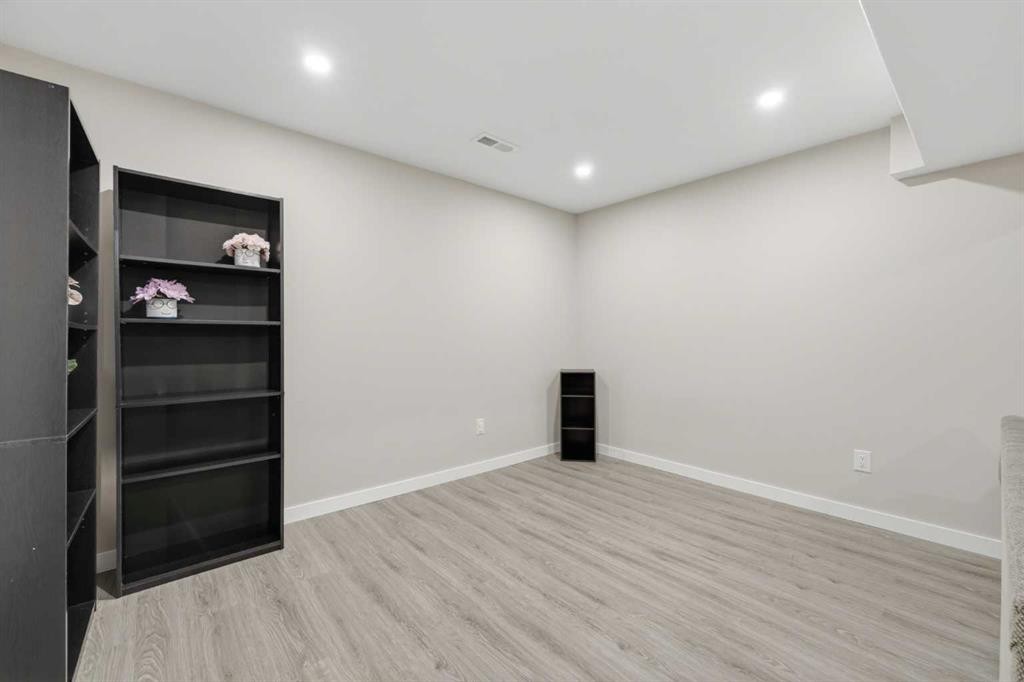 32 Beddington Rise Ne, Calgary, AB - Indoor