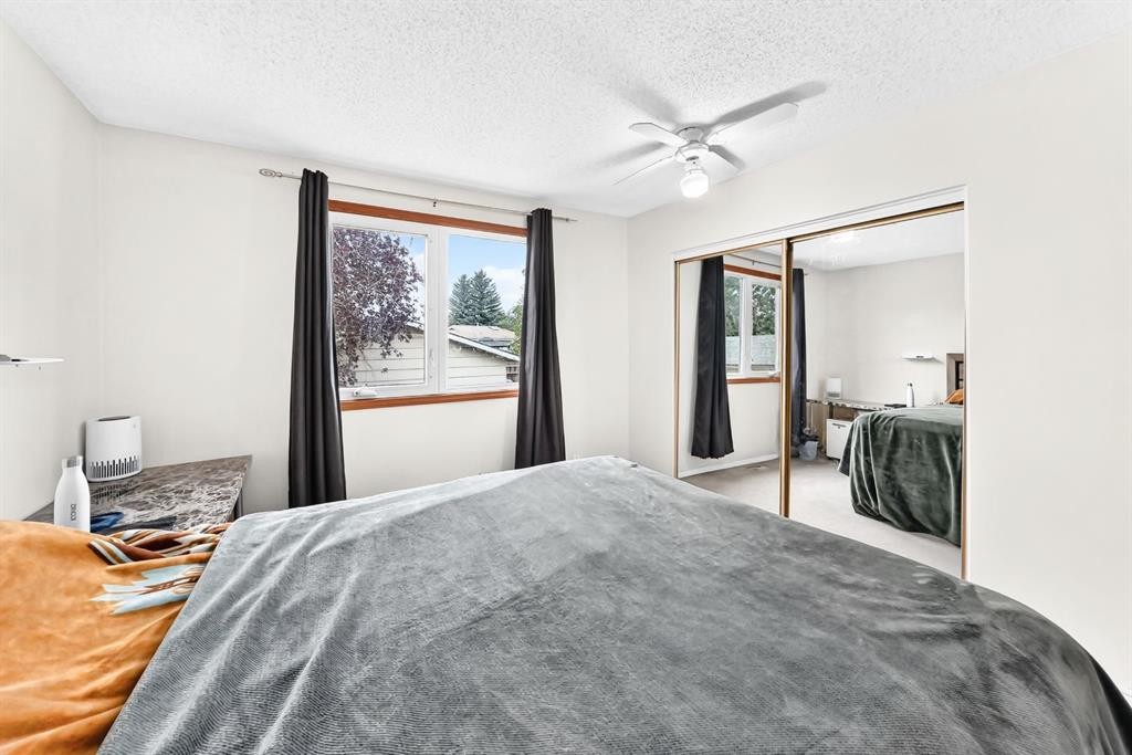 983 Rundlecairn Way Ne, Calgary, AB - Indoor Photo Showing Bedroom