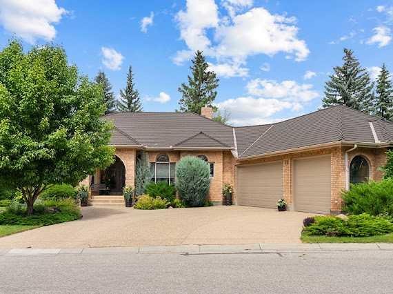 39 Baycrest Court Sw, Calgary, AB