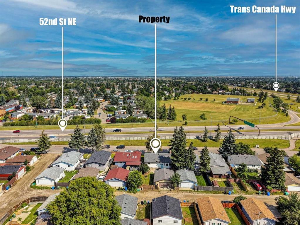 888 Rundlecairn Way Ne, Calgary, AB - Outdoor With View