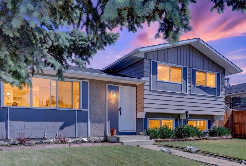 24 Penworth Crescent Se, Calgary, AB - Outdoor