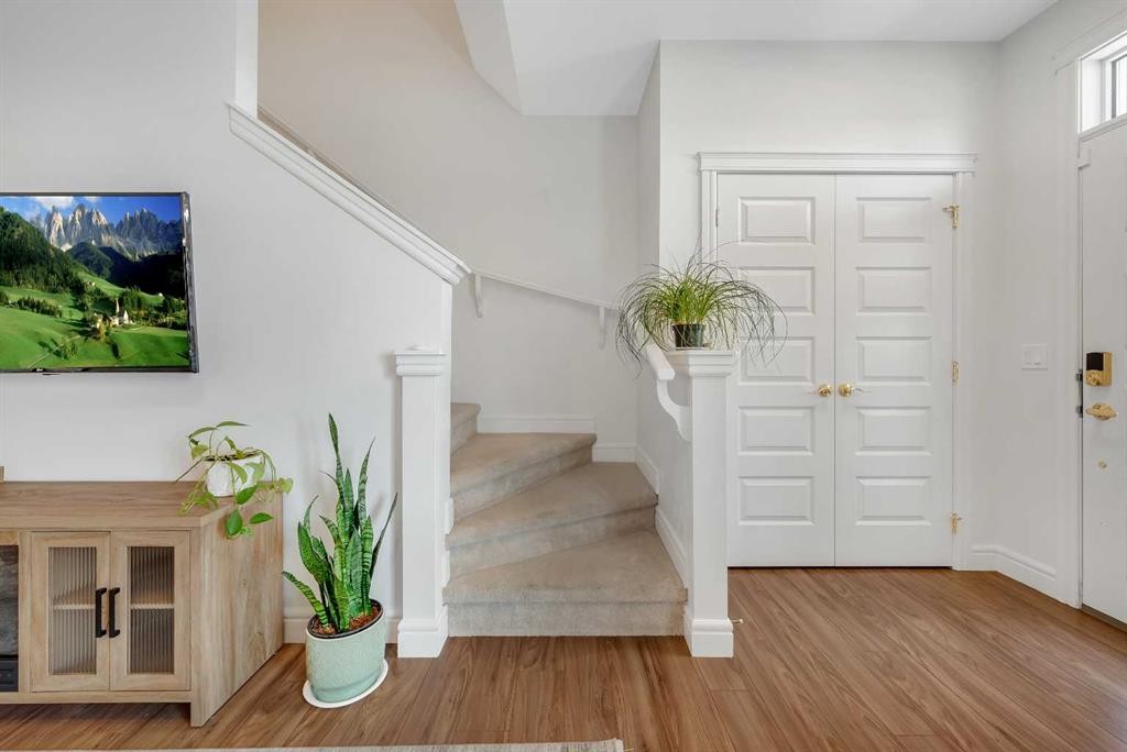 250 Carrington Gate Nw, Calgary, AB - Indoor Photo Showing Other Room