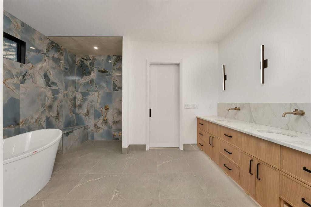 3511 34 Avenue Sw, Calgary, AB - Indoor