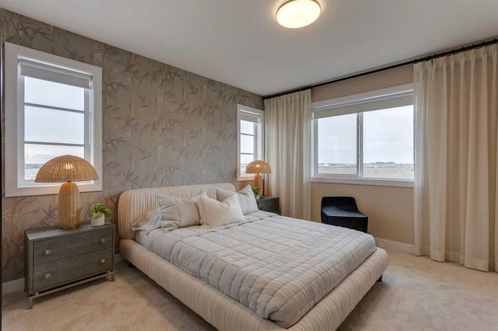 189 Cobblestone Gate Sw, Airdrie, AB - Indoor Photo Showing Bedroom