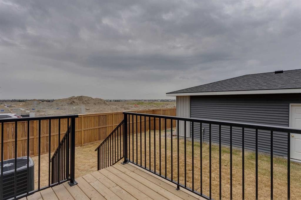 189 Cobblestone Gate Sw, Airdrie, AB - Outdoor