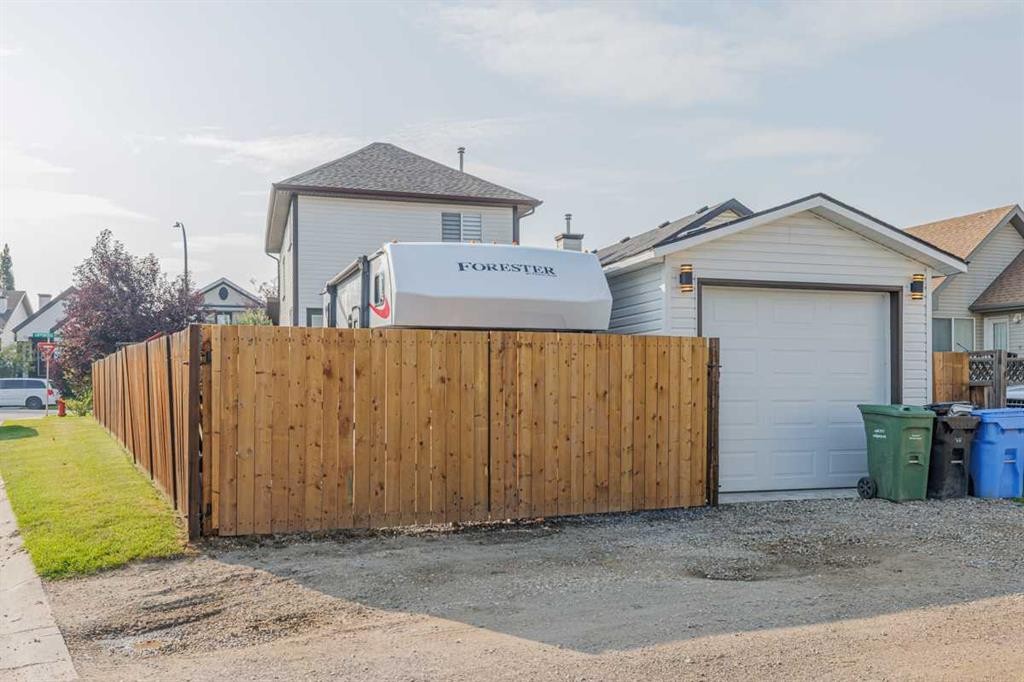 28 Copperfield Heath Se, Calgary, AB - Outdoor With Exterior