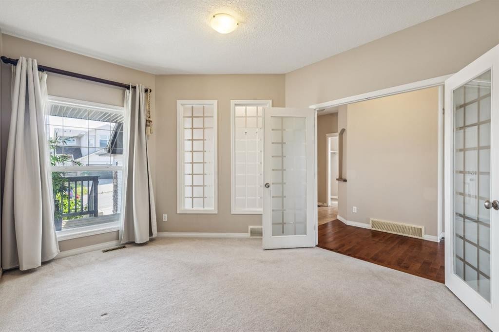 91 St Moritz Terrace Sw, Calgary, AB - Indoor Photo Showing Other Room