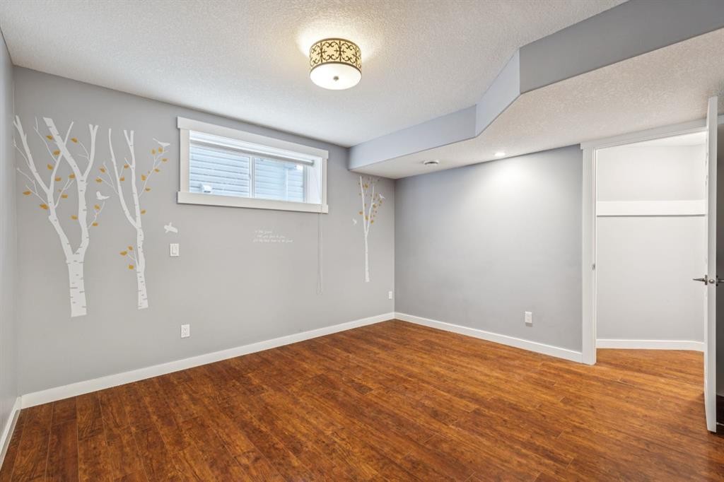 91 St Moritz Terrace Sw, Calgary, AB - Indoor Photo Showing Other Room