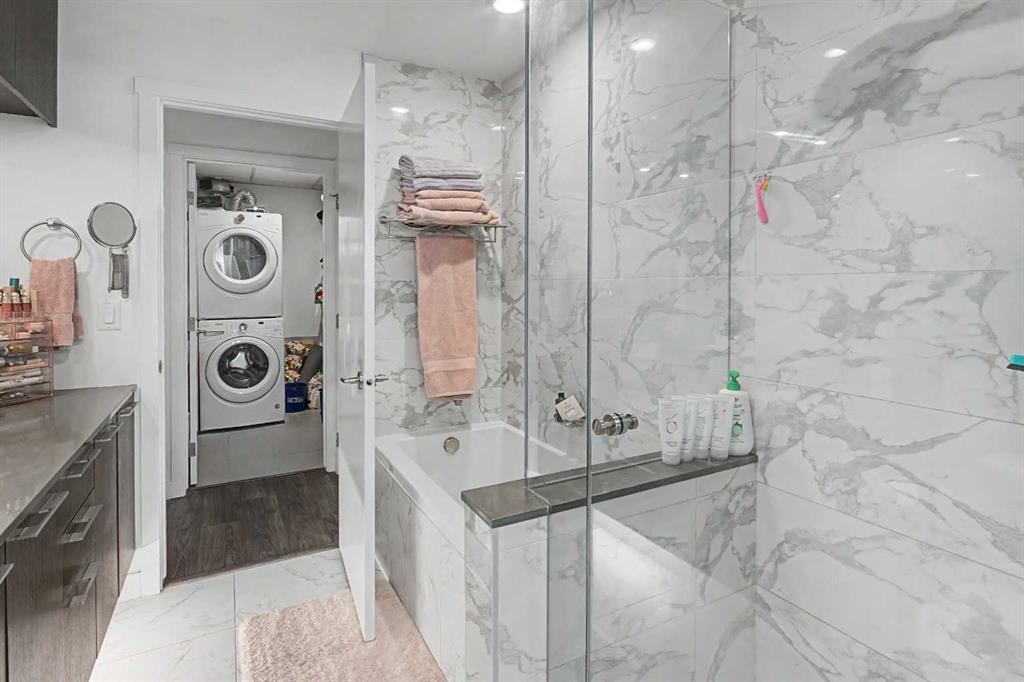 422-88 9 Street Ne, Calgary, AB - Indoor