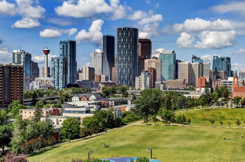 422-88 9 Street Ne, Calgary, AB - Outdoor With View