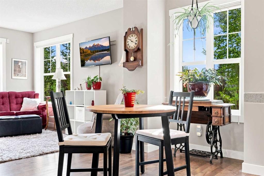 345 Mckenzie Towne Gate Se, Calgary, AB