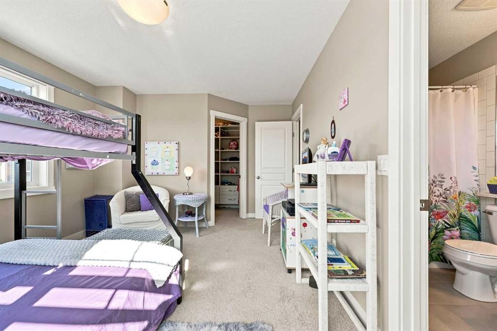 345 Mckenzie Towne Gate Se, Calgary, AB