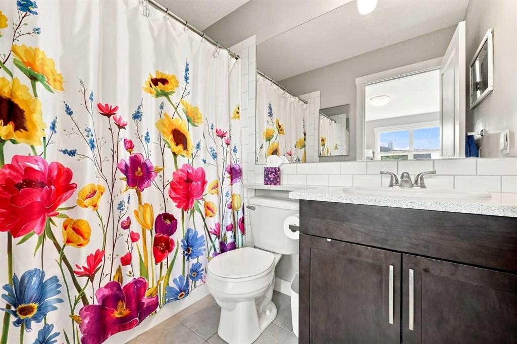 345 Mckenzie Towne Gate Se, Calgary, AB