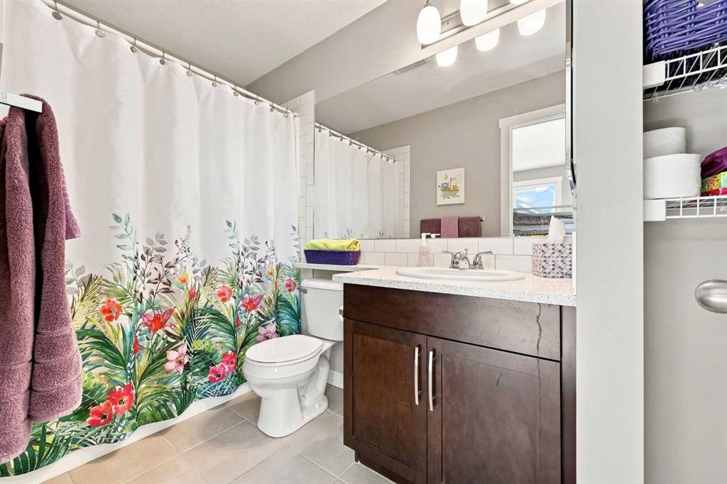 345 Mckenzie Towne Gate Se, Calgary, AB