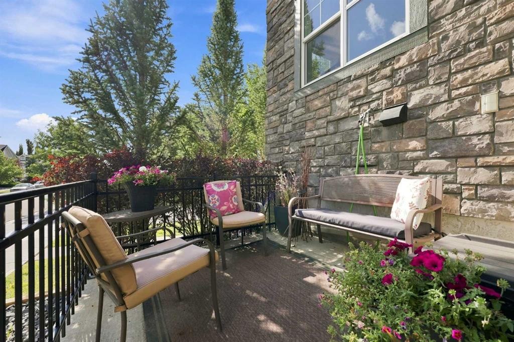 345 Mckenzie Towne Gate Se, Calgary, AB