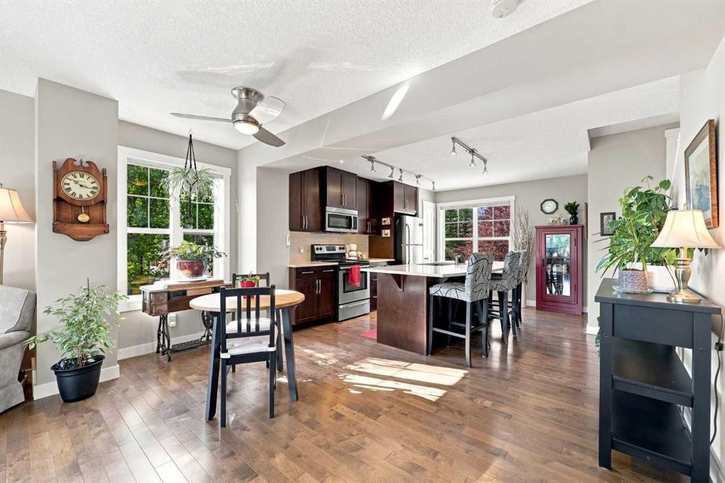 345 Mckenzie Towne Gate Se, Calgary, AB