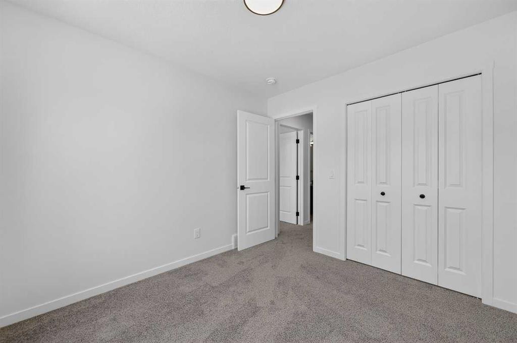 401-81 Midtown Boulevard Sw, Airdrie, AB - Indoor