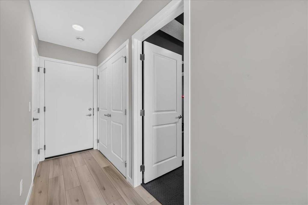 401-81 Midtown Boulevard Sw, Airdrie, AB - Indoor Photo Showing Other Room